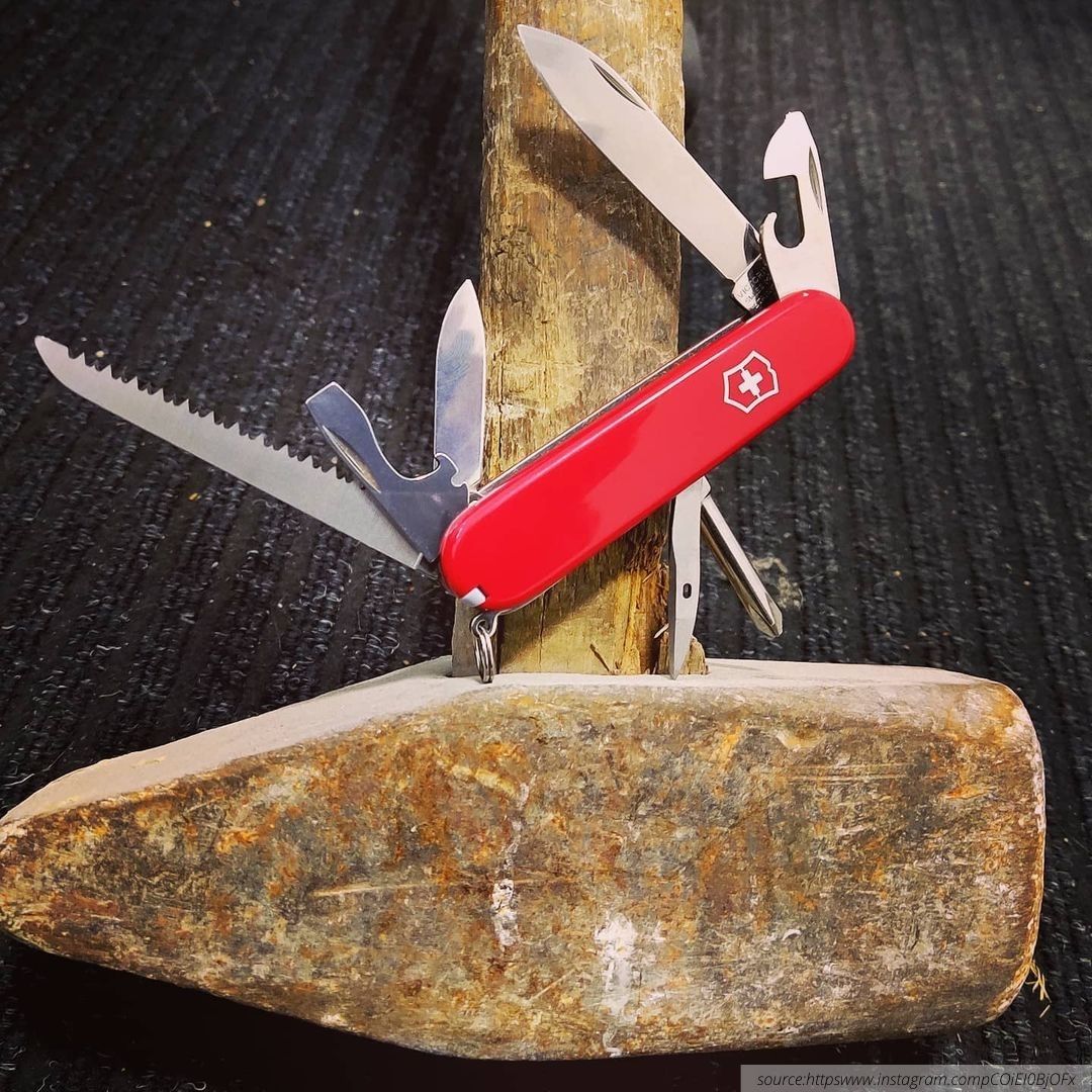 Victorinox Hiker, Victorinox Hiker Riview, Swiss Army knife, Hiker Review, Victorinox Hiker Red