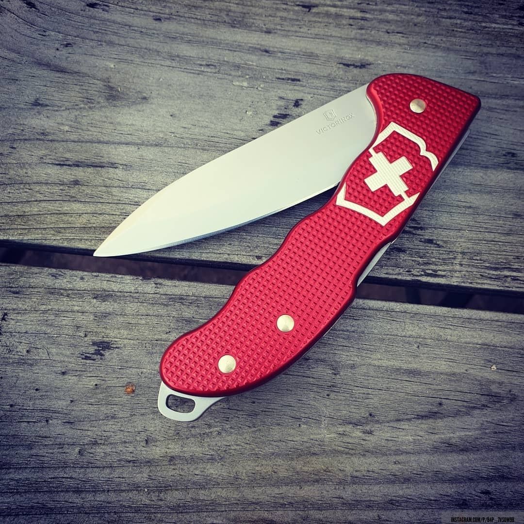 Victorinox Hunter Pro Alox, Victorinox Alox, Hunter Pro Alox, Alox Swiss Army Knife, Victorinox hunter pro review