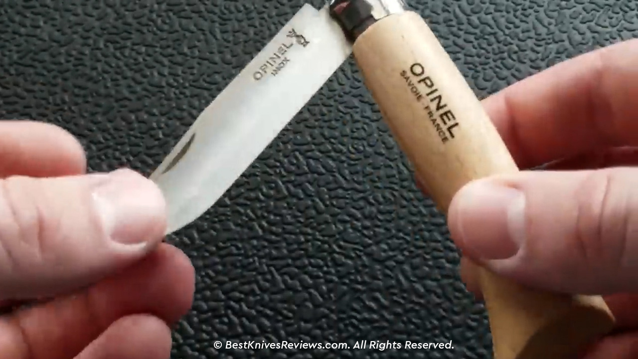 Deployment and Lockup of Opinel No 8
