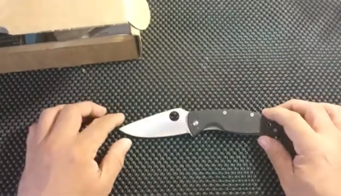 First Impression of Spyderco Tenacious