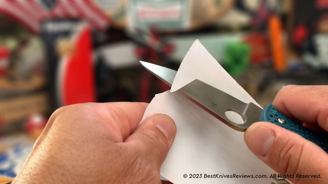 Spyderco Endela paper Cutting test
