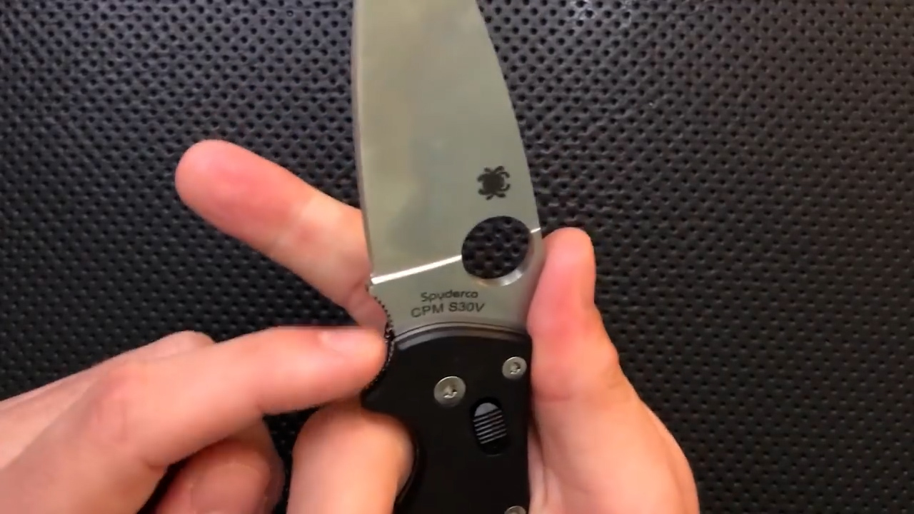 Spyderco Manix 2XL finger choil