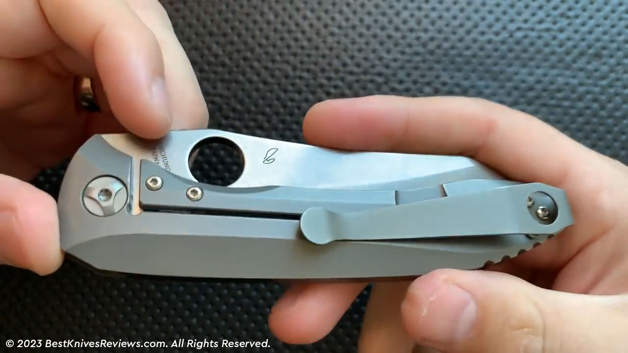 The Handle and Ergonomics of Spyderco Paysan