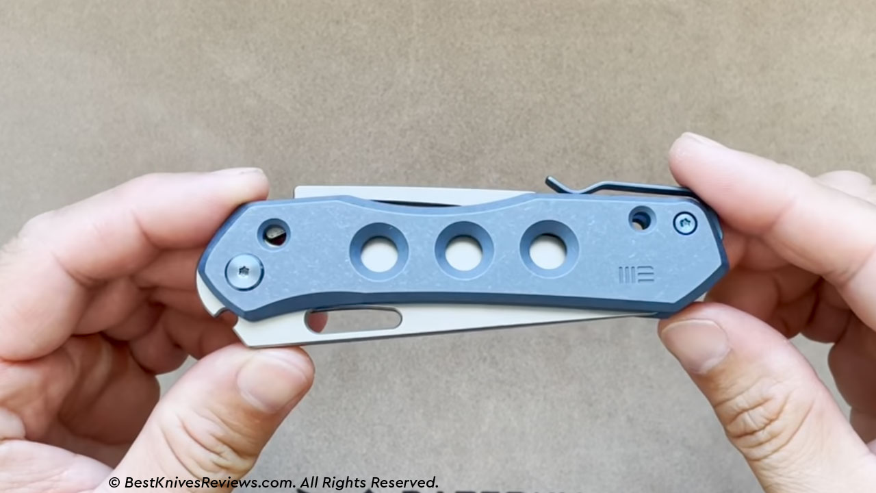 pocket clip of WE Knife Vision R 1